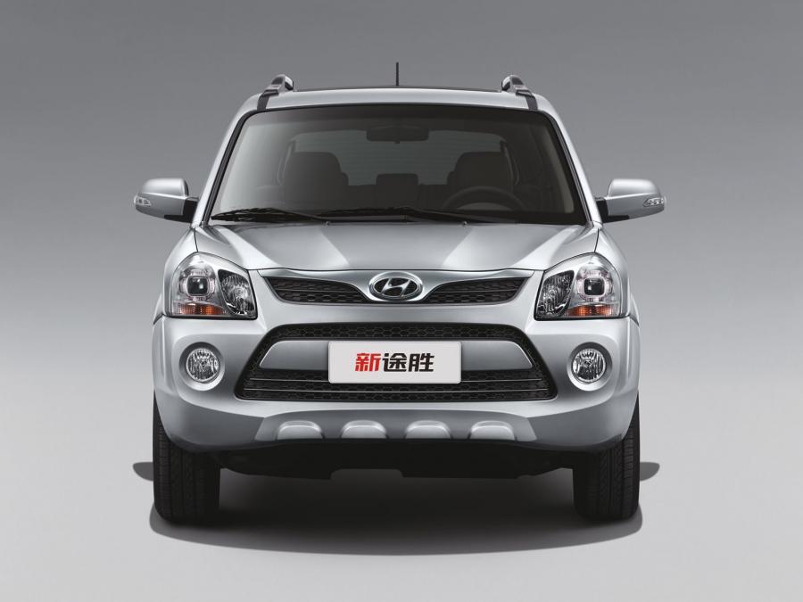  Hyundai Tucson 2013 года  (CN) (фото 2 из 7)